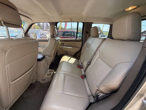 Used 2010 Jeep Liberty Limited w/ Comfort/Convenience Group image 16