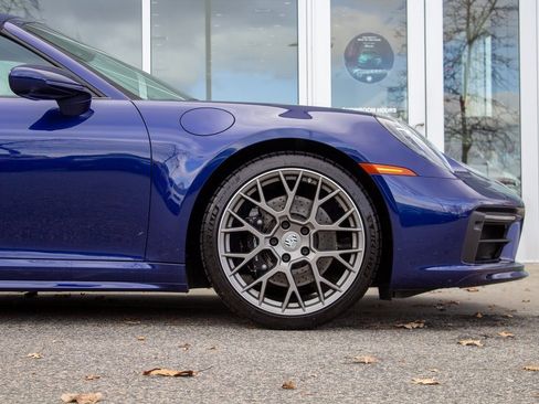Used 2024 Porsche 911 Targa 4S w/ Premium Package image 5