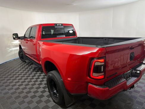 Used 2023 RAM 3500 Laramie AWD/4WD image 11