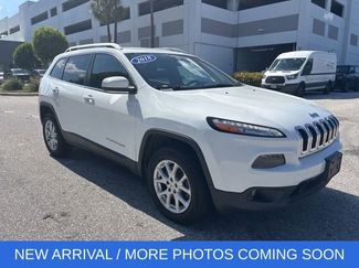 Used 2018 Jeep Cherokee Latitude Plus w/ Cold Weather Group AWD/4WD video 1