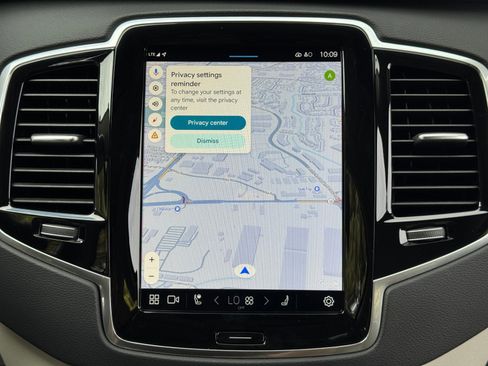 Used 2024 Volvo XC90 T8 Ultimate w/ Lounge Package image 26