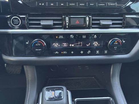 Used 2022 Nissan Pathfinder SL w/ SL Premium Package FWD image 22