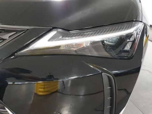 Used 2023 Lexus UX 250h AWD w/ Premium Package image 29