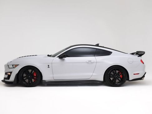Used 2022 Ford Mustang Shelby GT500 w/ Technology Package RWD image 6