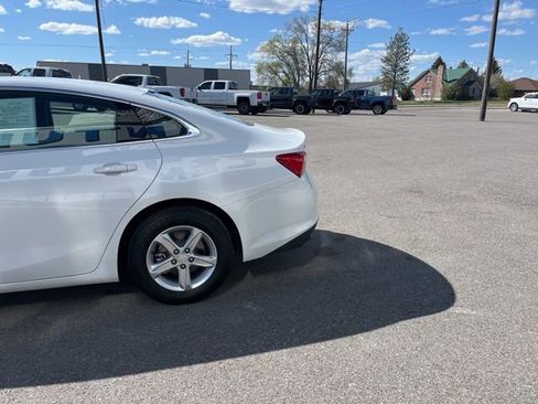 Used 2025 Chevrolet Malibu LS FWD image 7