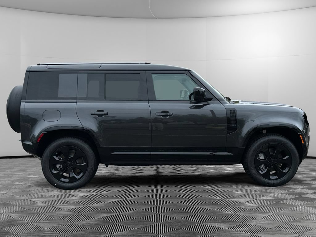 New 2026 Land Rover Defender 110 X-Dynamic SE AWD/4WD image 6