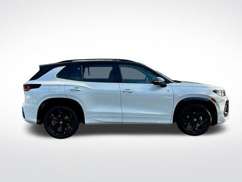 New 2026 Volkswagen Tiguan SE R-Line FWD image 4