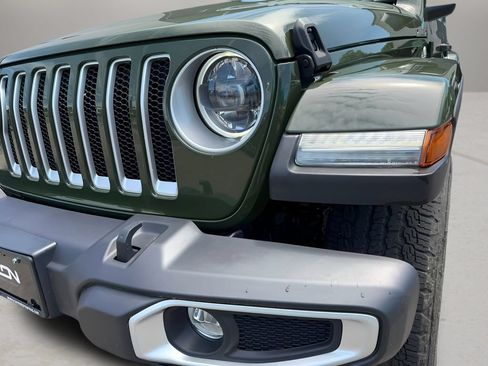 Used 2023 Jeep Wrangler Unlimited Sahara w/ LED Lighting Group AWD/4WD image 24