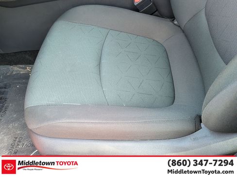 Certified 2025 Toyota RAV4 XLE AWD/4WD image 15