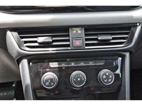 Certified 2024 Volkswagen Taos S w/ MDO Package FWD image 27