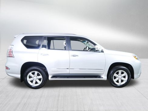 Used 2015 Lexus GX 460 image 8