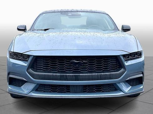 Used 2025 Ford Mustang Premium image 3