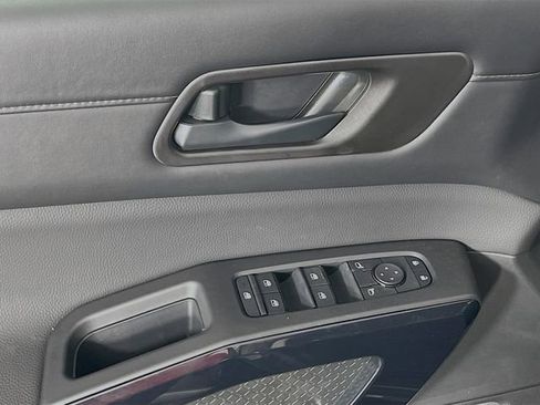 New 2026 Nissan Pathfinder SV image 17