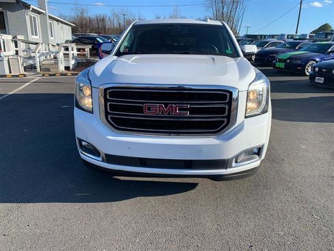 Used 2017 GMC Yukon XL SLE w/ HD Trailering Package image 11