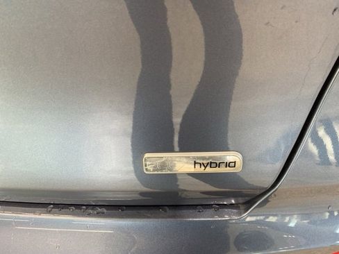 Used 2020 Kia Niro EX Premium image 8