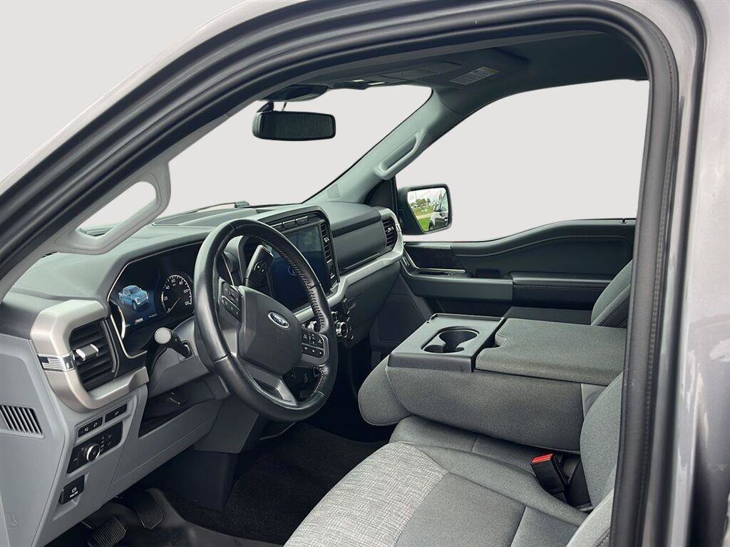 Used 2022 Ford F150 XLT w/ Equipment Group 302A High AWD/4WD image 3