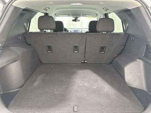 Used 2023 Chevrolet Equinox LT FWD image 27