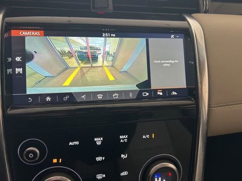 Used 2020 Land Rover Discovery Sport S image 9