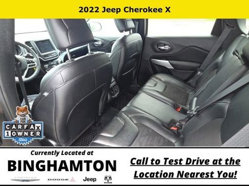 Used 2022 Jeep Cherokee Latitude w/ Sun & Sound Group AWD/4WD image 10