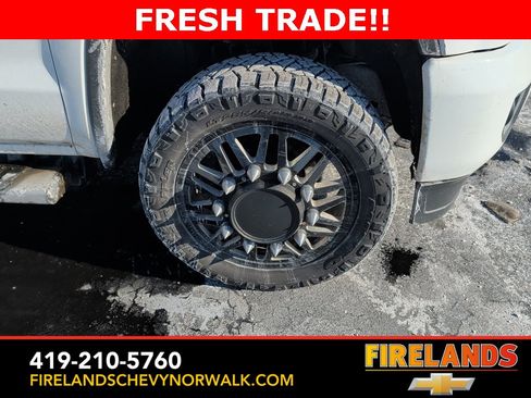 Used 2017 GMC Sierra 3500 Denali w/ Duramax Plus Package image 13
