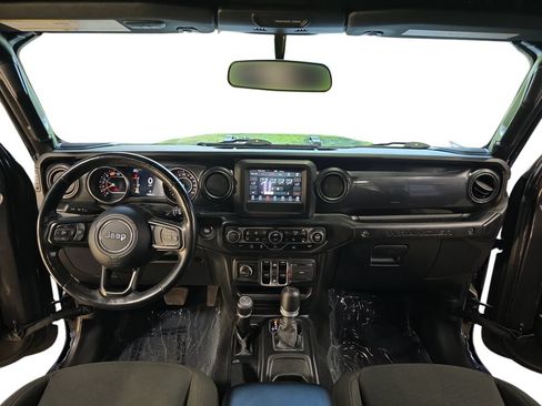 Used 2021 Jeep Wrangler Unlimited Sport AWD/4WD image 9