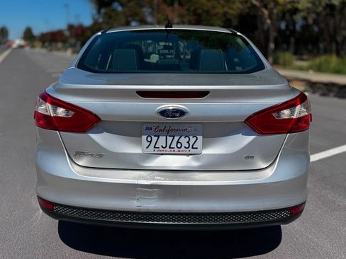 Used 2014 Ford Focus SE FWD image 14