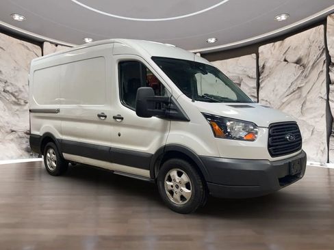 Used 2017 Ford Transit 150 130 Medium Roof RWD image 9
