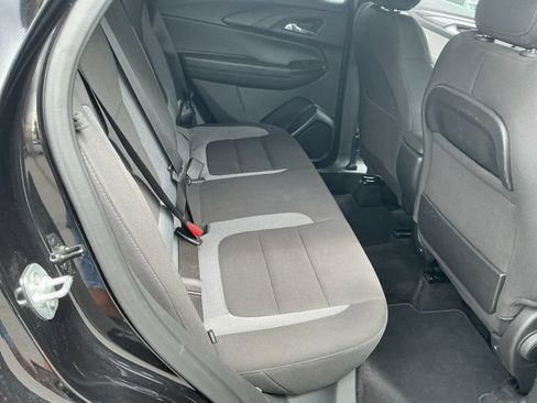 Used 2025 Chevrolet TrailBlazer LT AWD/4WD image 16
