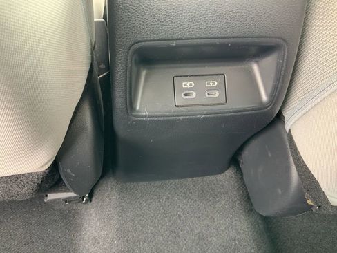 Used 2024 Toyota Corolla LE image 15