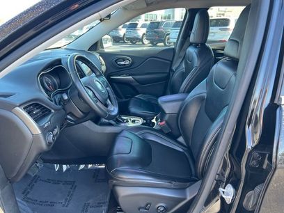 Used 2019 Jeep Cherokee Latitude Plus