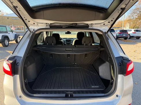 Used 2020 Chevrolet Equinox LT image 11