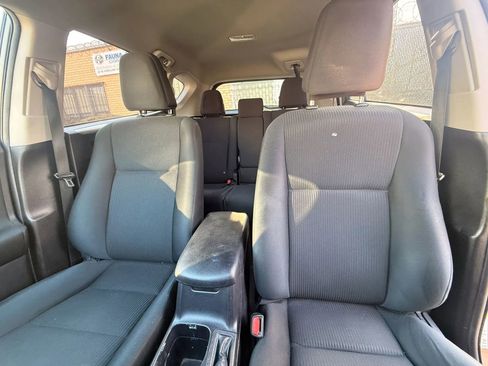 Used 2015 Toyota RAV4 LE image 23