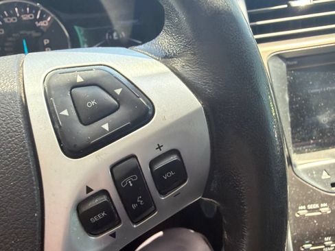 Used 2013 Ford Edge SEL FWD image 5