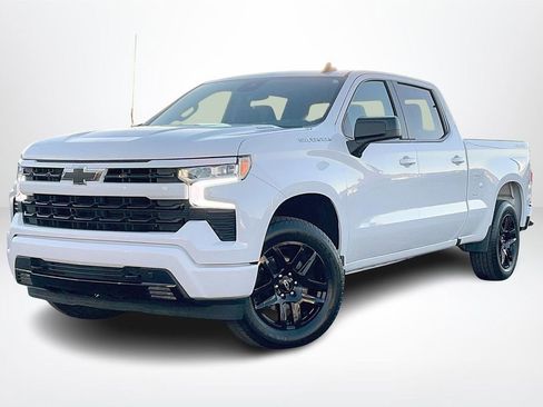 Used 2025 Chevrolet Silverado 1500 RST image 3