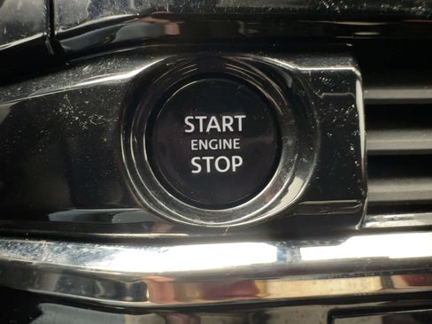 Used 2025 Nissan Pathfinder Rock Creek image 25