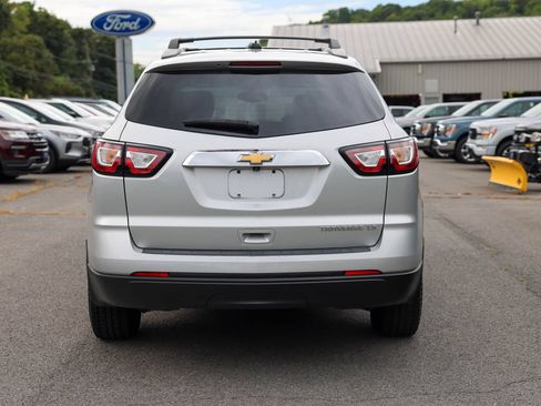 Used 2016 Chevrolet Traverse LS FWD image 6