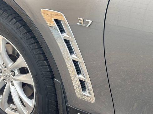 Used 2014 INFINITI QX70 AWD w/ Premium Package image 32