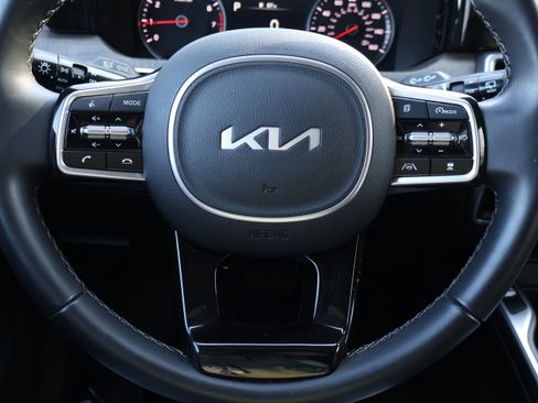 Used 2023 Kia Sorento X-Line EX image 37