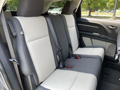 Used 2009 Dodge Journey SXT w/ Entertainment Group #2 FWD image 15