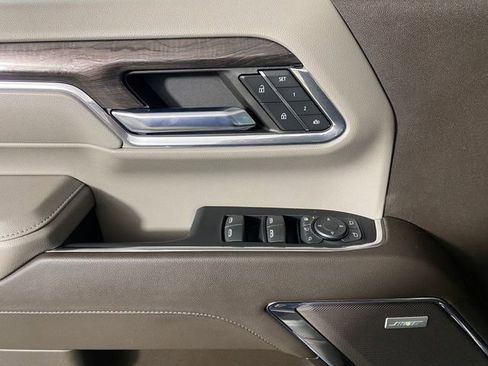 Certified 2024 Chevrolet Silverado 2500 LTZ w/ LTZ Convenience Package image 13