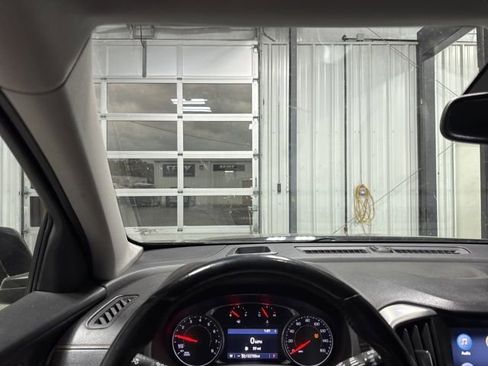 Used 2020 GMC Terrain SLT w/ Preferred Package image 7