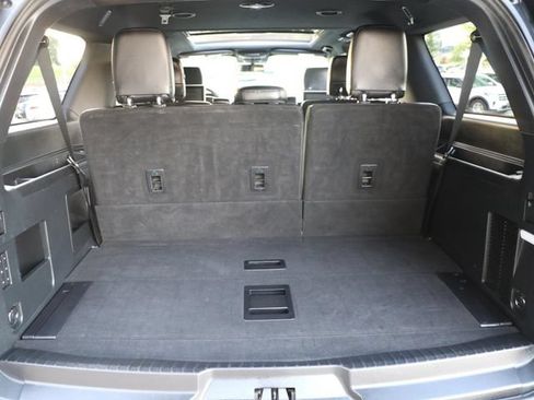 Used 2020 Ford Expedition Max XLT w/ Equipment Group 202A AWD/4WD image 15