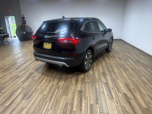 Used 2023 Ford Escape Platinum AWD/4WD image 88