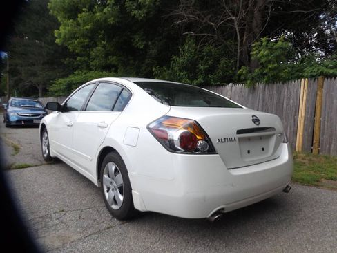 Used 2008 Nissan Altima 2.5 S w/ Emergency Aid Pkg FWD image 3
