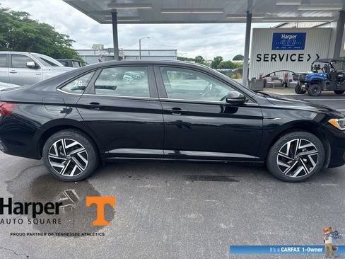 Used 2024 Volkswagen Jetta SEL FWD image 6