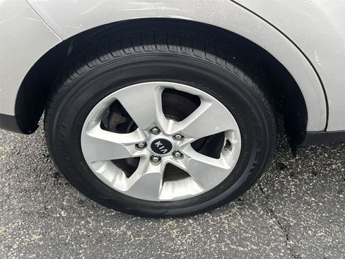 Used 2019 Kia Soul FWD image 10