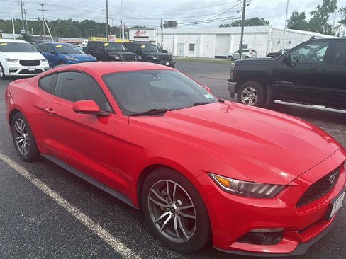 Used 2015 Ford Mustang Premium RWD image 3