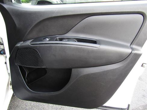 Used 2019 RAM ProMaster City Tradesman SLT image 25