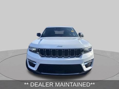 Used 2025 Jeep Grand Cherokee Limited AWD/4WD image 2