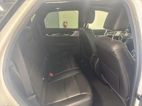 Used 2024 Cadillac XT5 Premium Luxury image 18